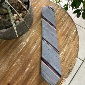 Beau Brummell polyester tie.